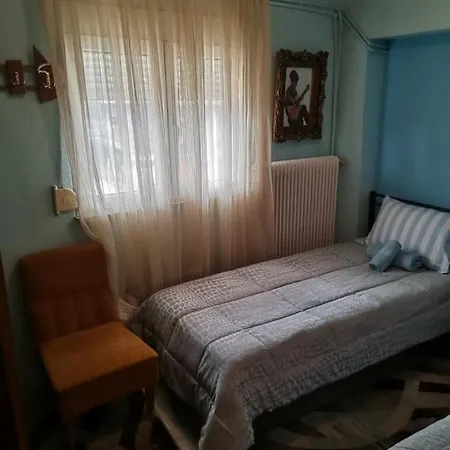 σπίτι στη γωνία Apartment *